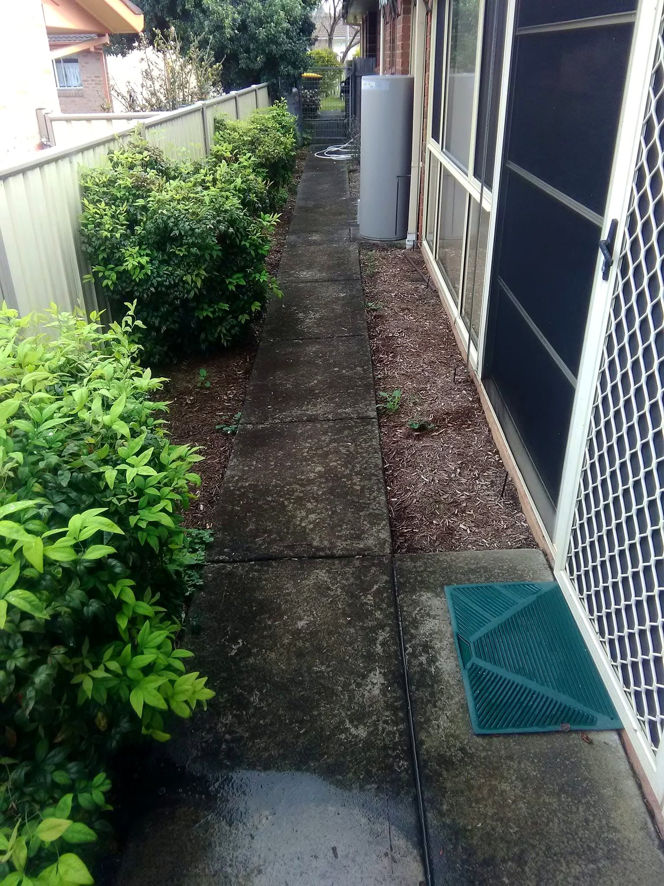 Side access before cleaning